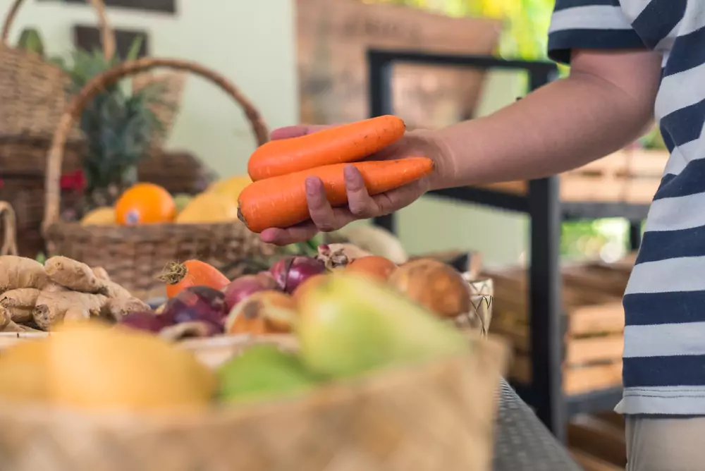  Different Sizes Or Varieties Of Carrots 