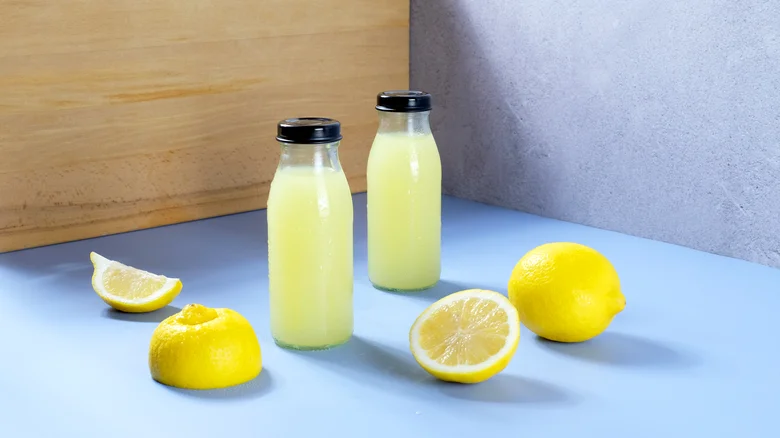 Signs That Lemon Juice Has Gone Bad